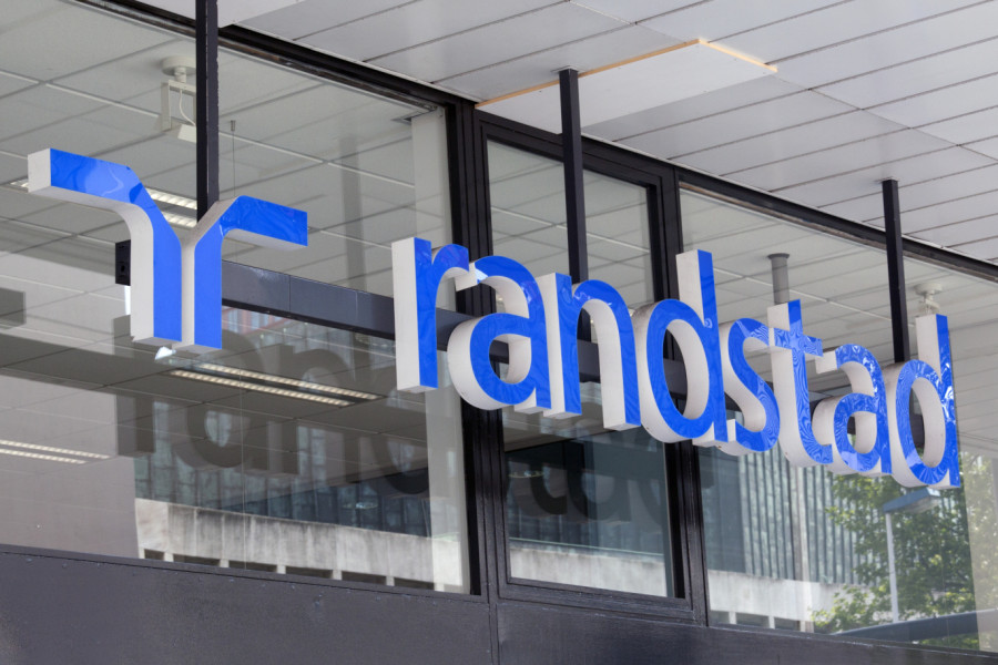 Building a vacancy recommender system for Randstad